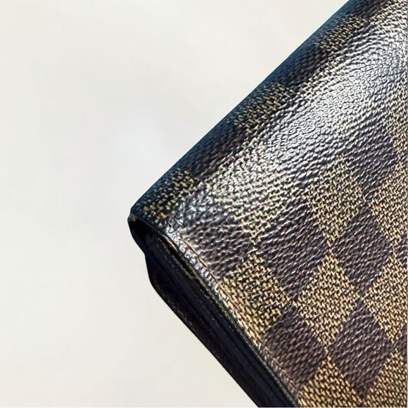 Louis Vuitton Damier Ebene Tresor Wallet - Picture 4 of 14